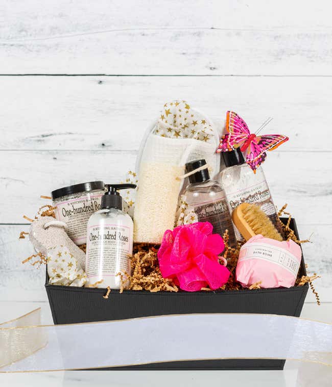 One Hundred Roses Spa Basket